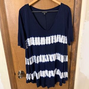 Lane Bryant 18/20 Navy Tie-Dye V-Neck Swing Top